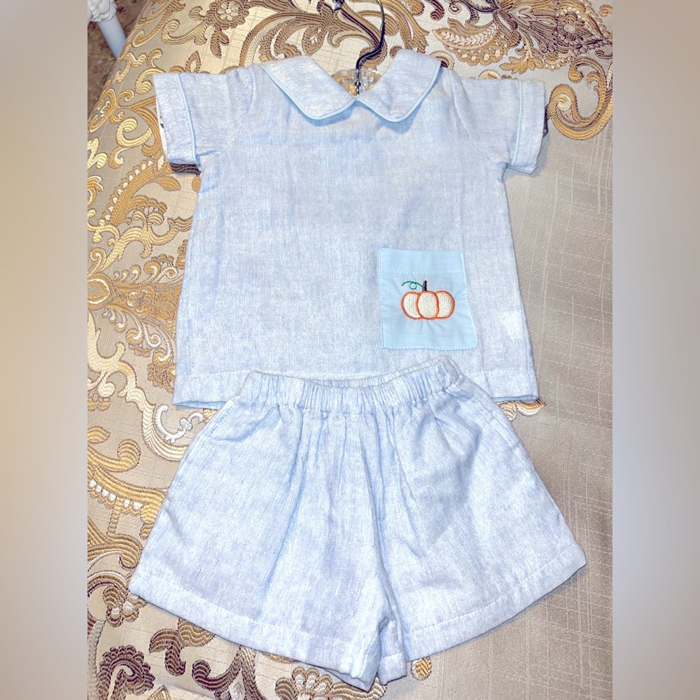 The Oaks brand, precious linen-like pumpkin outfit. Worn once for pictures.